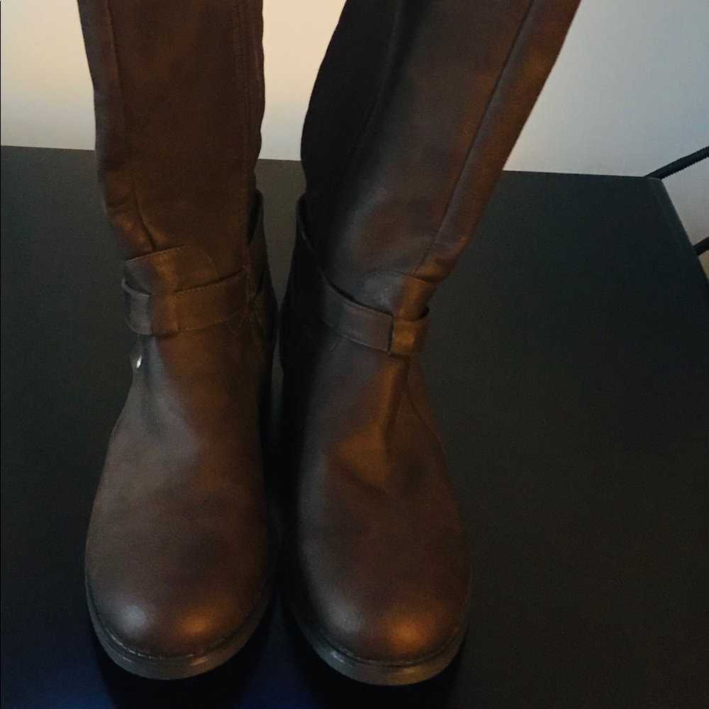 Kenneth Cole Reaction leg high brown winter boots